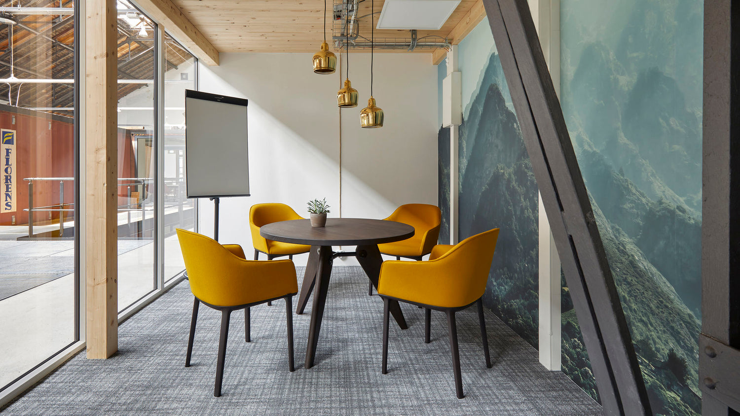 DESIGN YOUR ROOMS