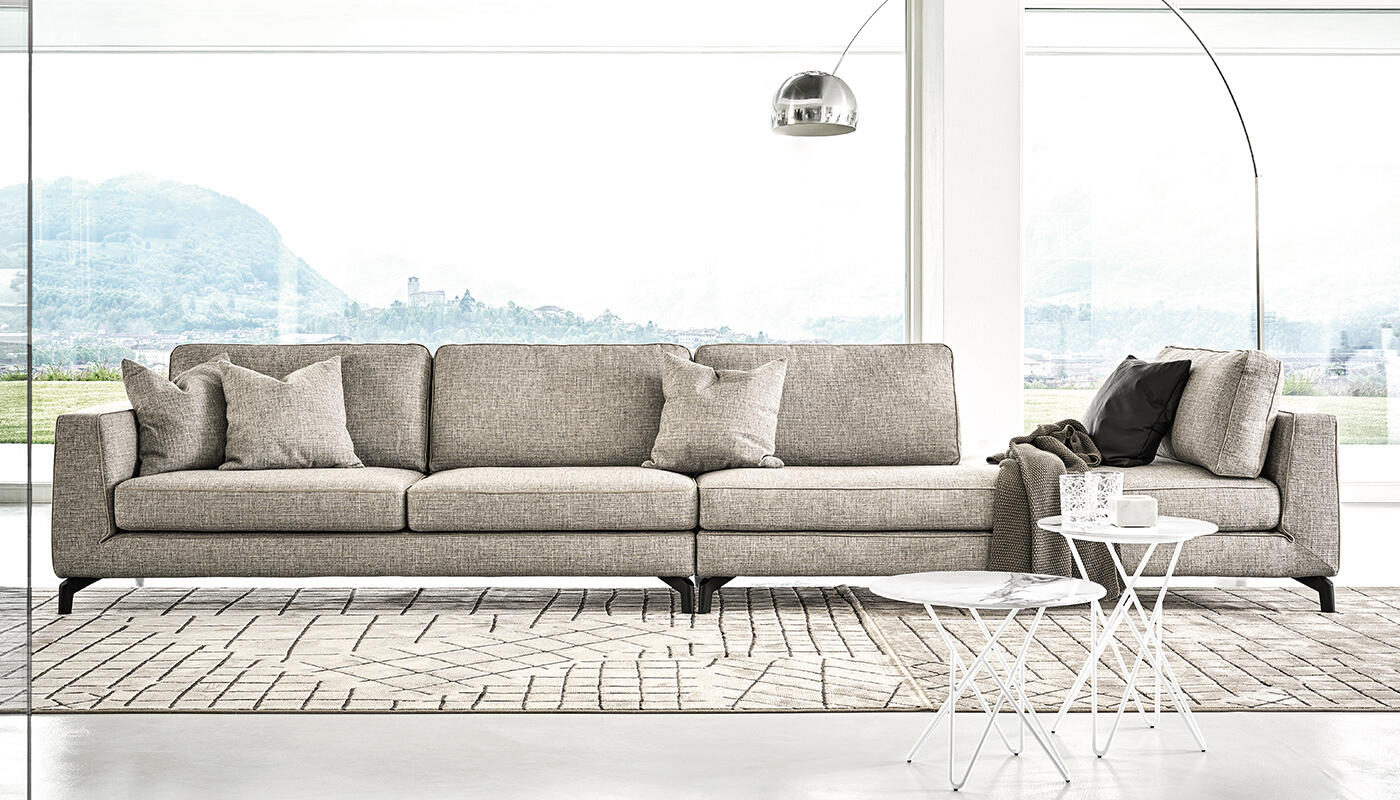 Evan Sofa