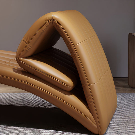 The Corin Lounge
